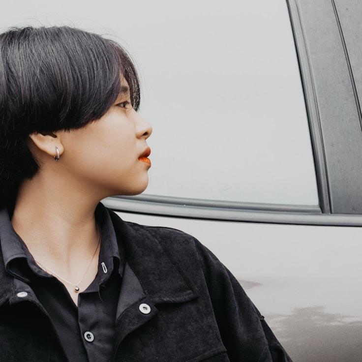 Portrait of Noor Valen, group coordinator and fusion cooking expert